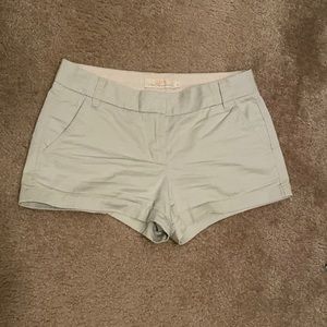 Women’s Khaki J Crew Chino shorts